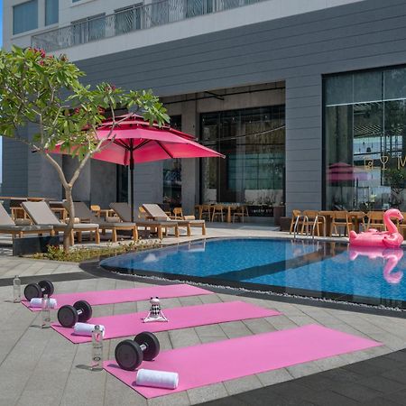 Moxy Bengaluru Airport Prestige Tech Cloud Hotel Devanahalli Bagian luar foto
