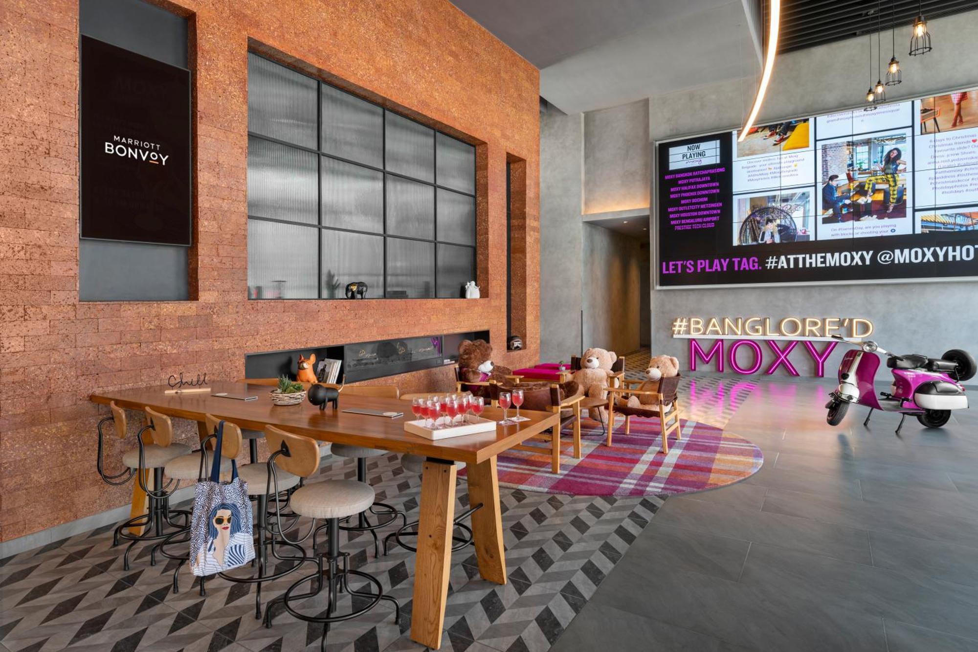 Moxy Bengaluru Airport Prestige Tech Cloud Hotel Devanahalli Bagian luar foto