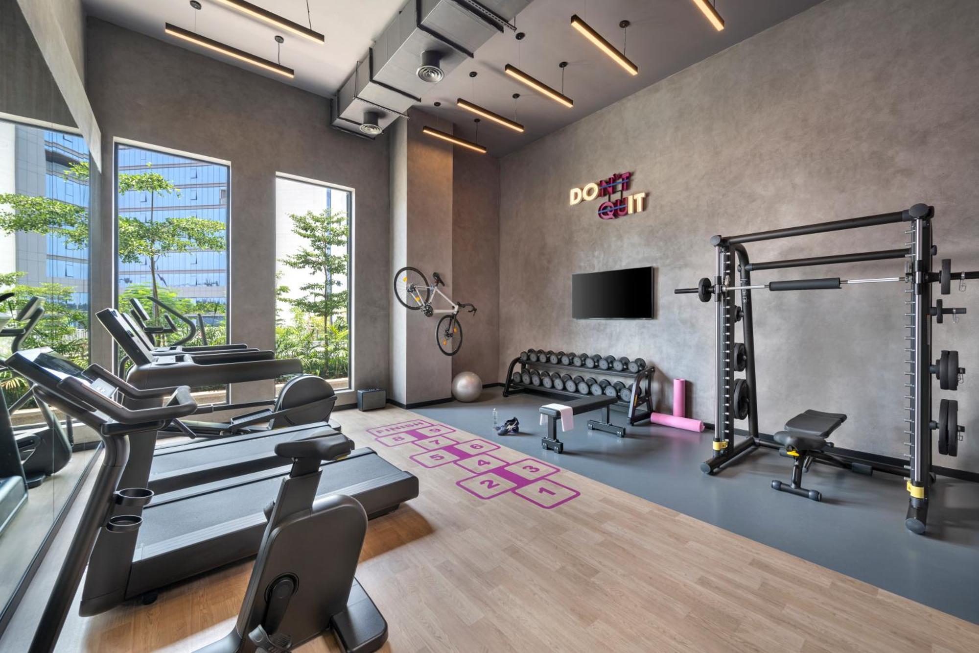 Moxy Bengaluru Airport Prestige Tech Cloud Hotel Devanahalli Bagian luar foto