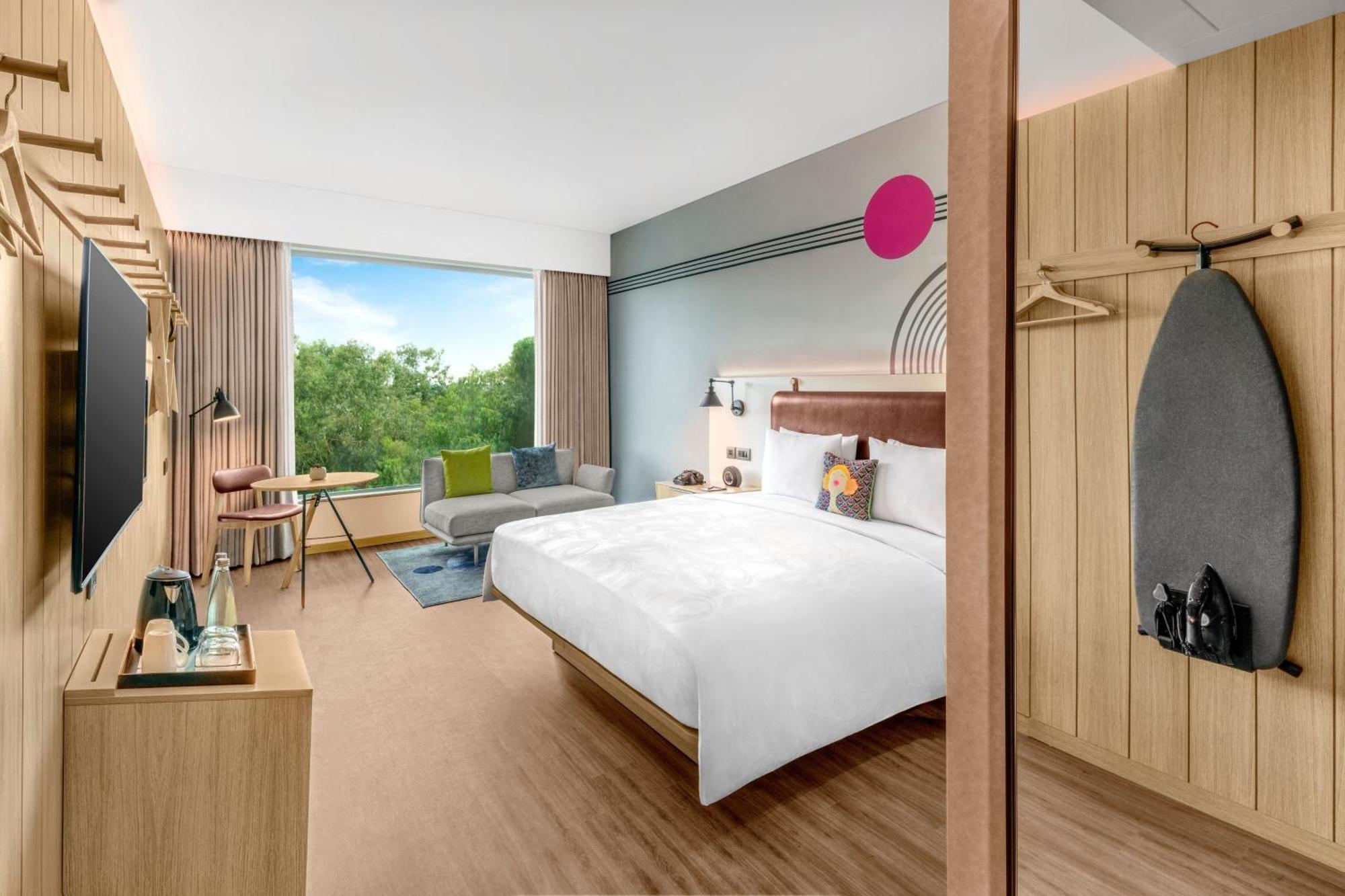 Moxy Bengaluru Airport Prestige Tech Cloud Hotel Devanahalli Bagian luar foto